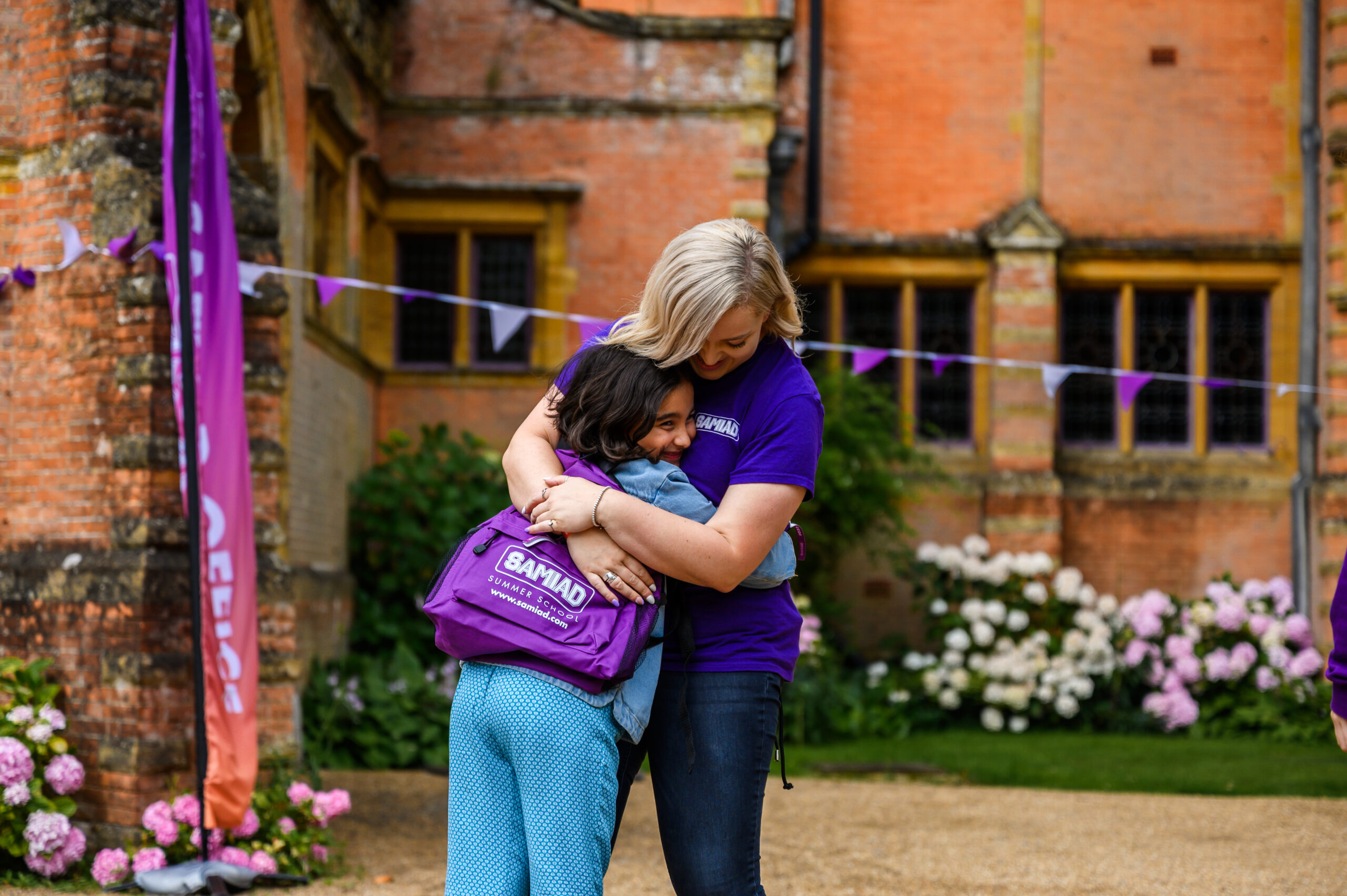 Samiad Teacher & Children